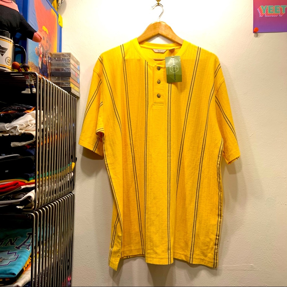 XL. 90’s VINTAGE 3 BUTTON BAGGY TOP